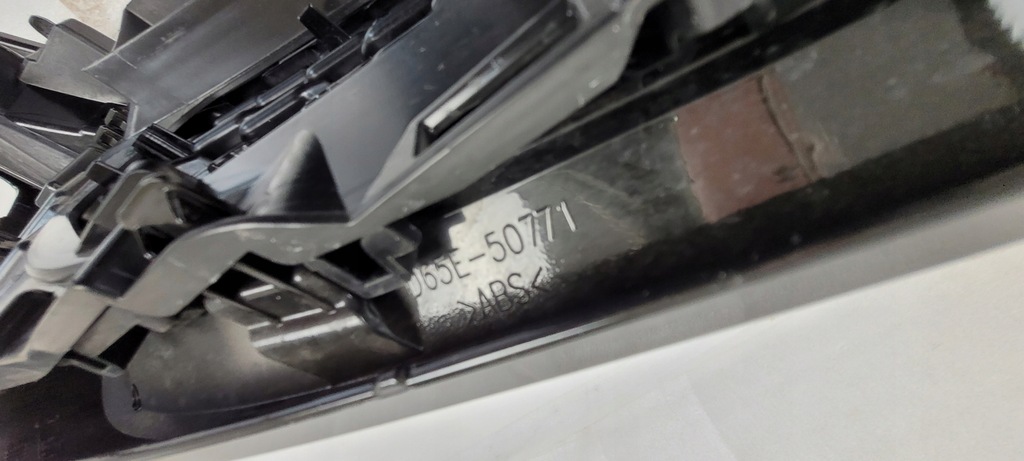 фото №15, Решётка радиатора решётка радиатора mazda 2 iii demio iv dj lift 2023- d65f-50712 d65e-50771