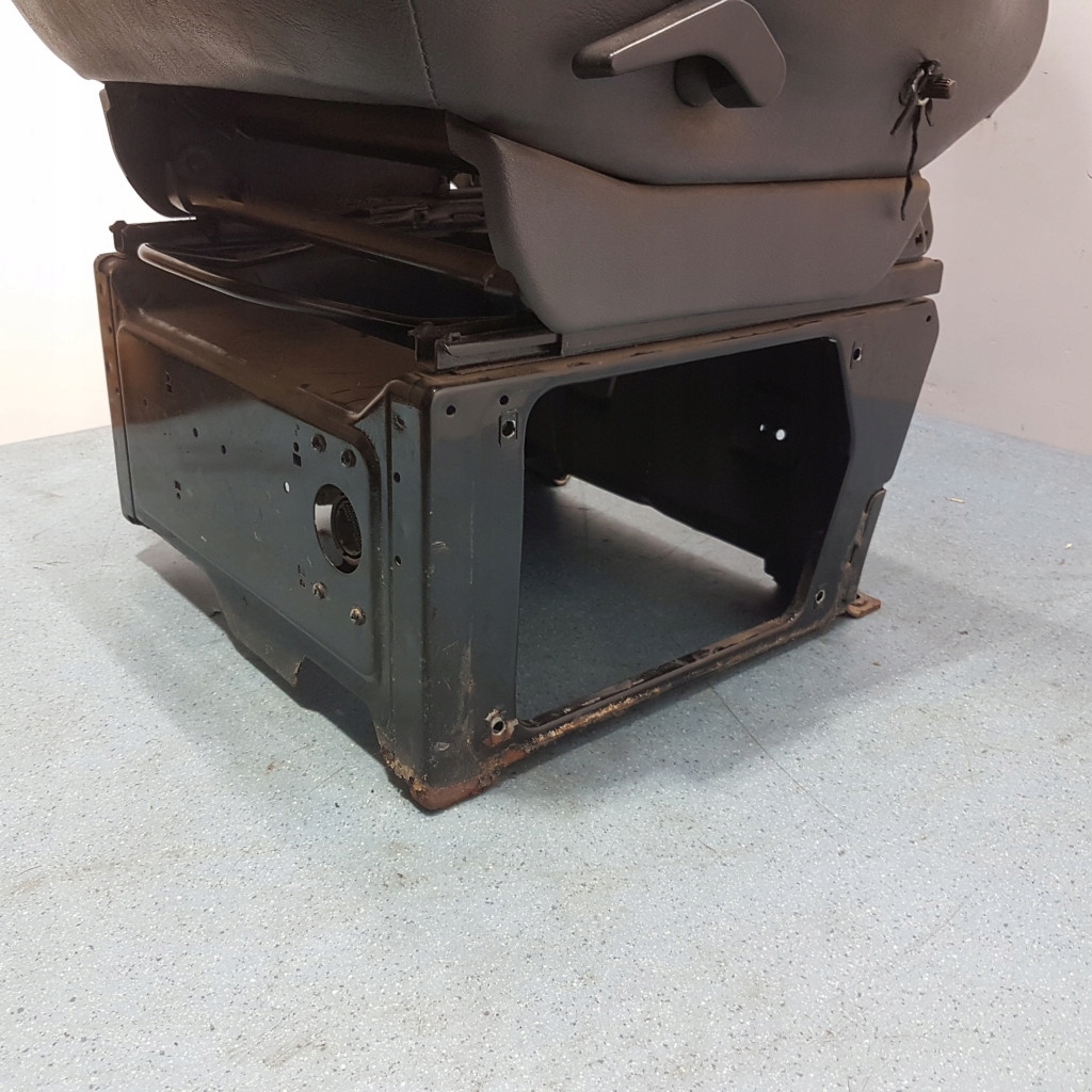 фото №5, Mercedes benz vito w638 сиденье водителя