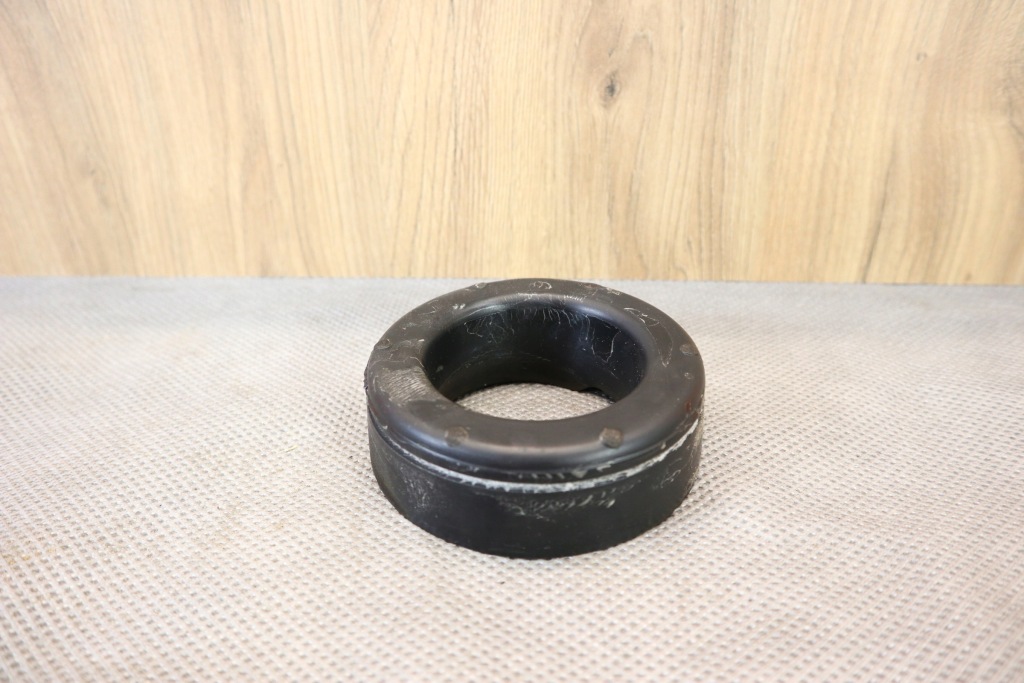 фото №1, Mercedes slk 171 r171 резинка подкладка pod пружина 2103250484