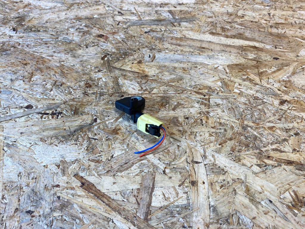 фото №7, Датчик удара штекер hyundai kona 95920-k4000