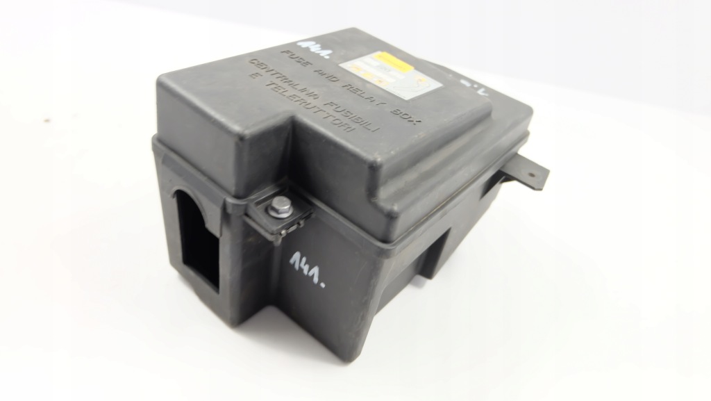 фото №4, Alfa romeo 156 корпус запобіжників