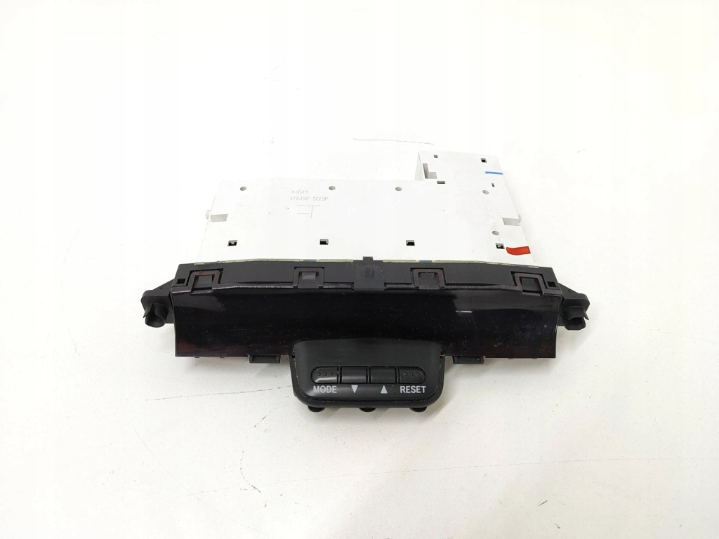 Купить Toyota land cruiser j120 2006 приборная панель