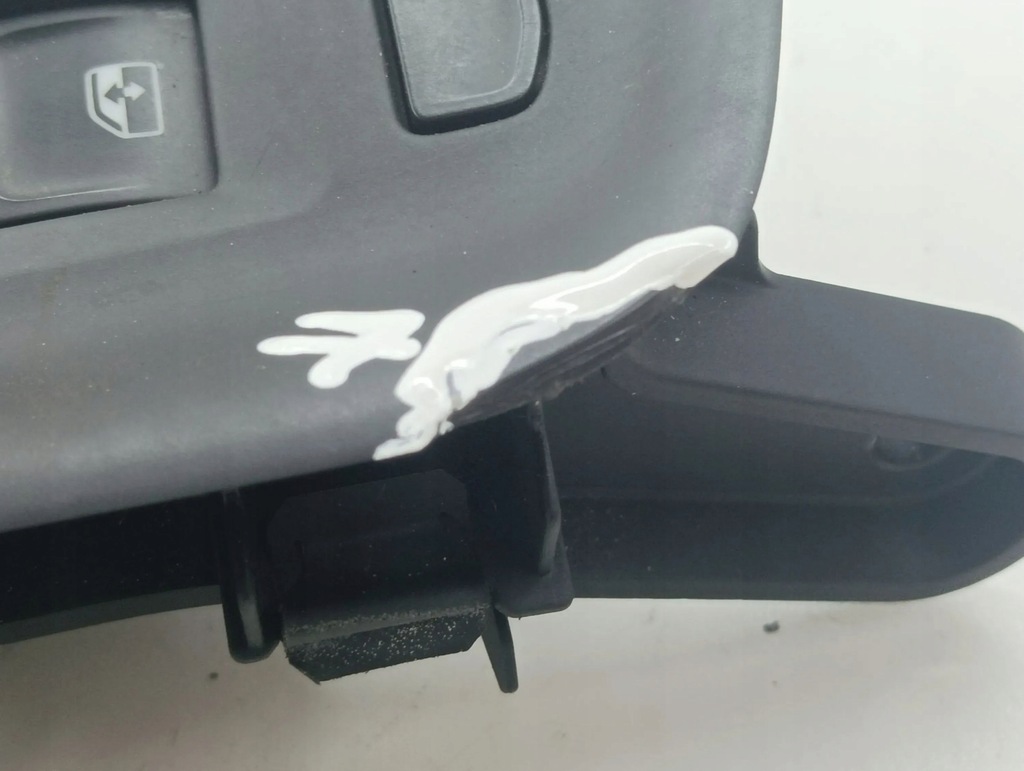 фото №8, Volkswagen passat b8 2016 правая сторона кнопки окон