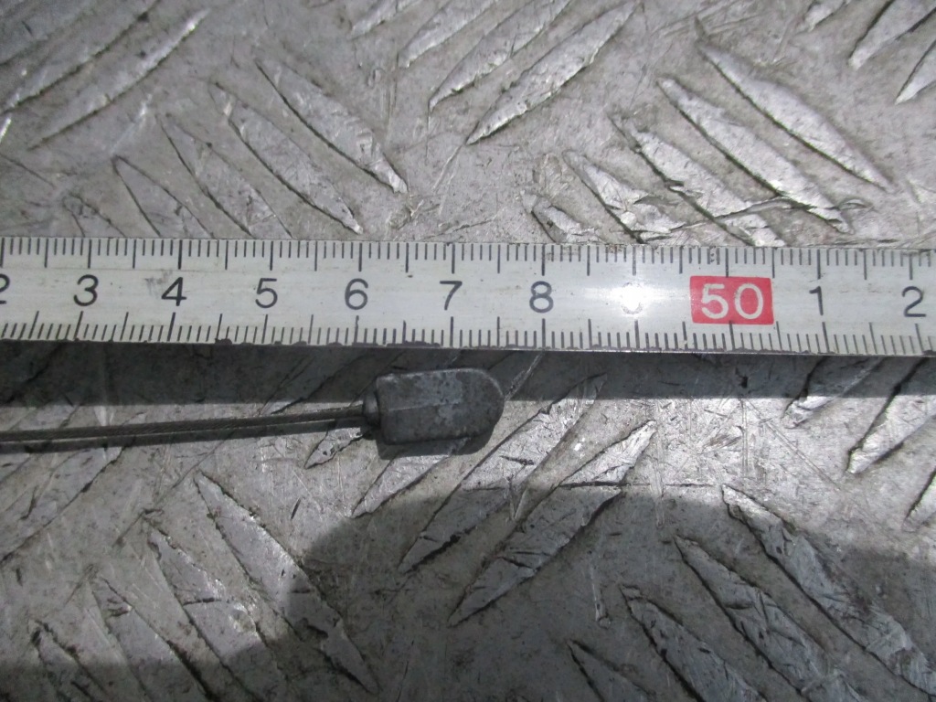 Трос замка левый задний  volvo v50 04-06 1.65tdci в Украине