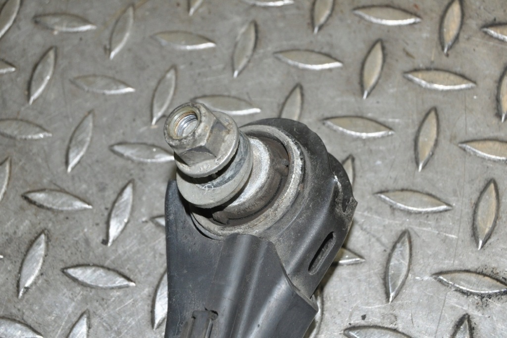 фото №3, Mercedes x156 gla220 cdi 2017 rhd задний правый рычаг