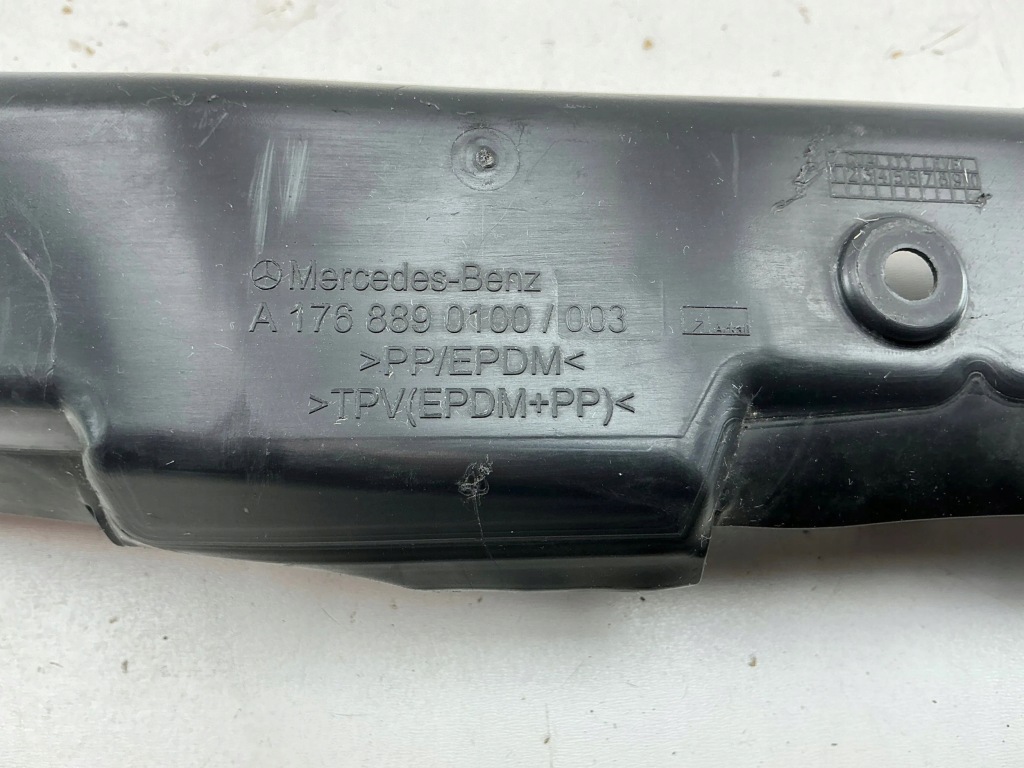 Mercedes-benz a w176 2016 шумоизоляция / пена крыла передний Недорого
