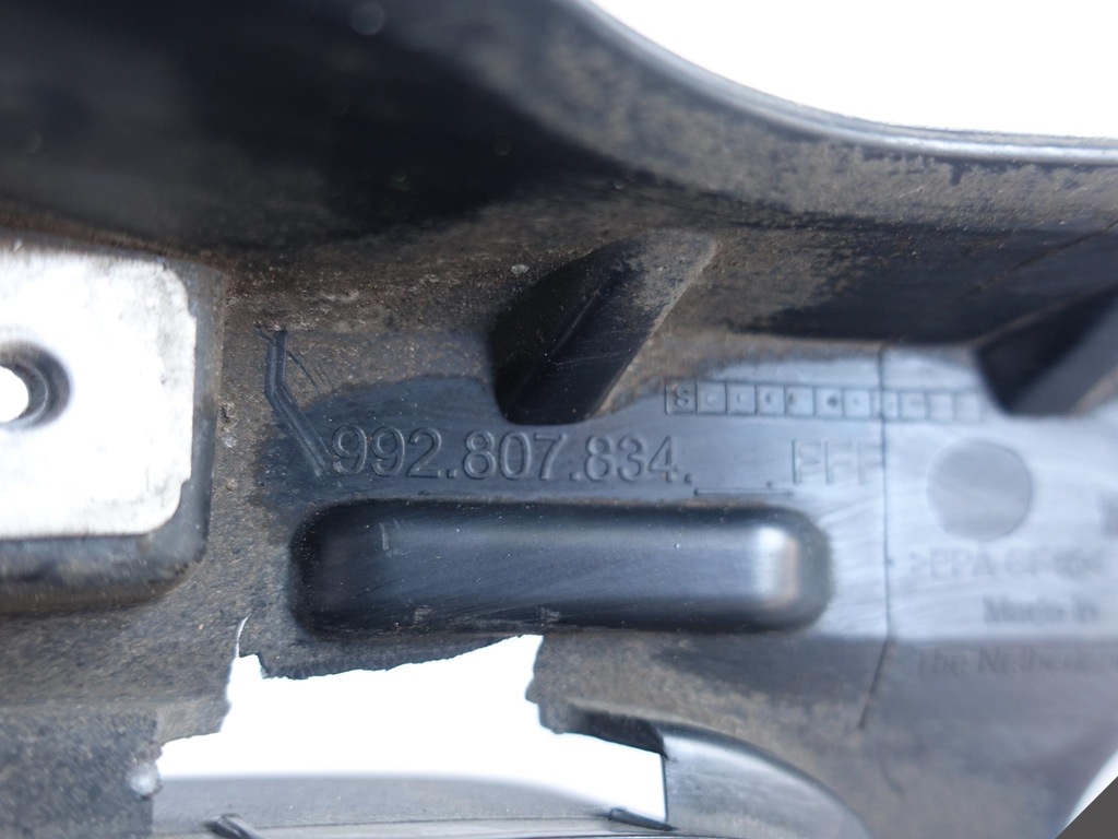 фото №3, Porsche 992 19- kartka захист труби права задня