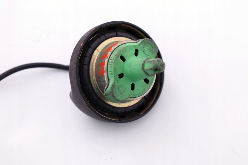 фото №12, Mini r50 r53 r55 r56 r57 крышка заливной топлива бака