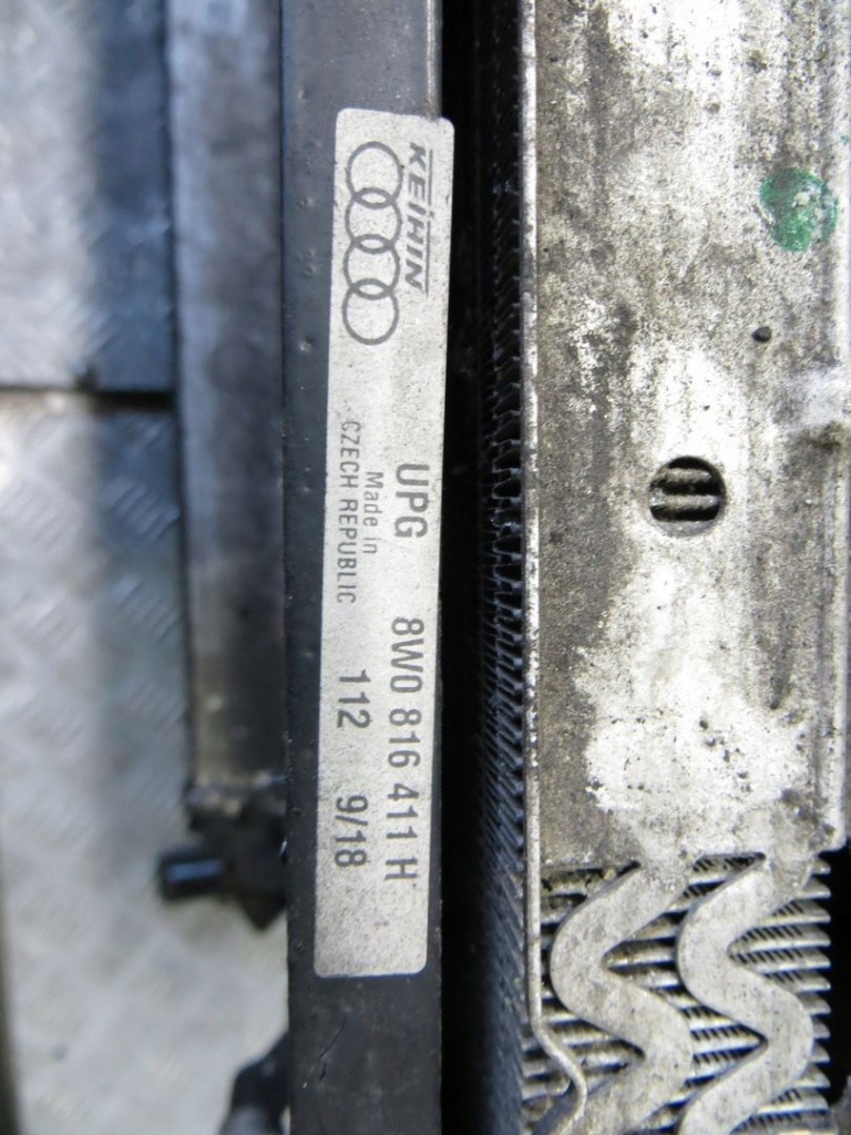 Audi a4 b9 1.4b радиатор вентилятор комплект  14- Недорого