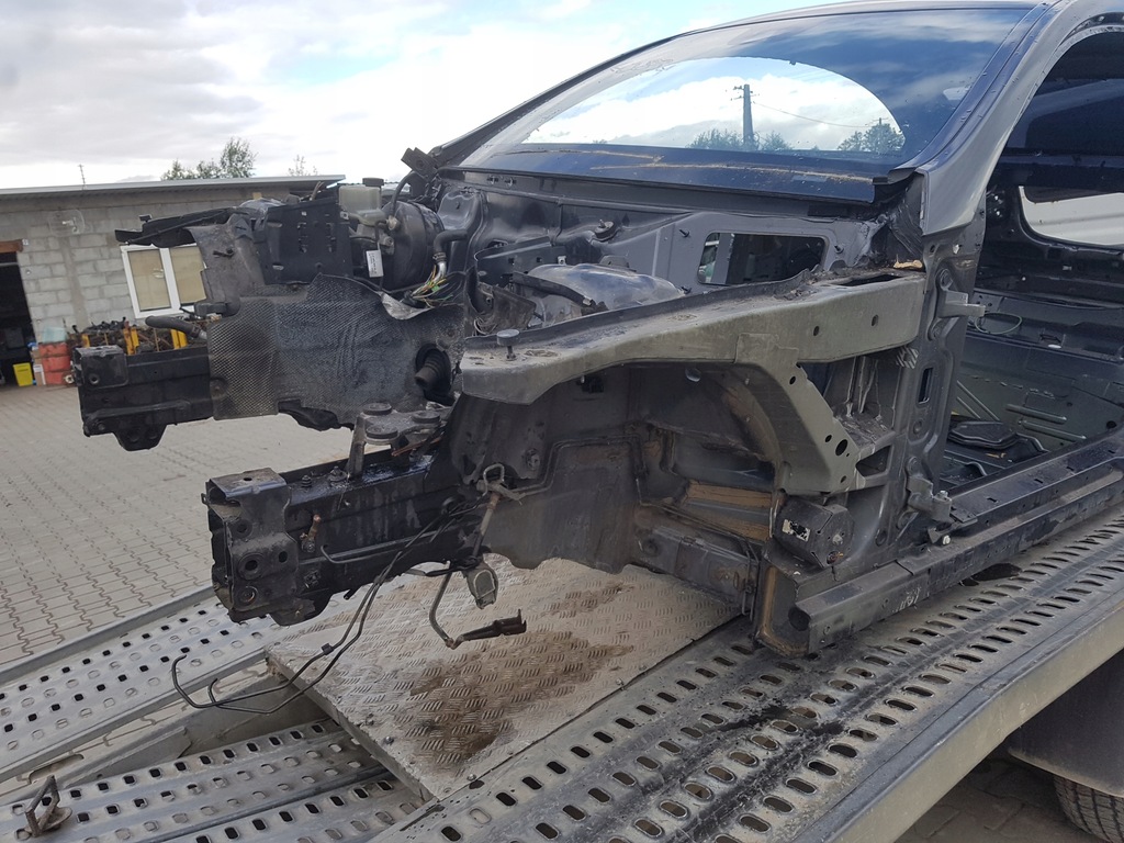 фото №1, E klasa w207 четверть лонжерон левая перед