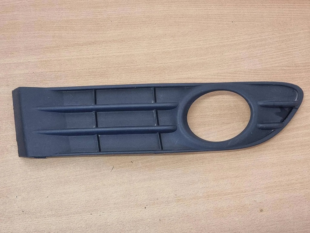 фото №1, Решітка протитуманної фари права volvo s40 ii 07-12 30744920