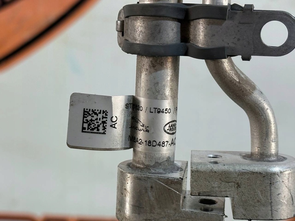 Шланг кондиционера range l560 m8a2-18d487-ac Доставка