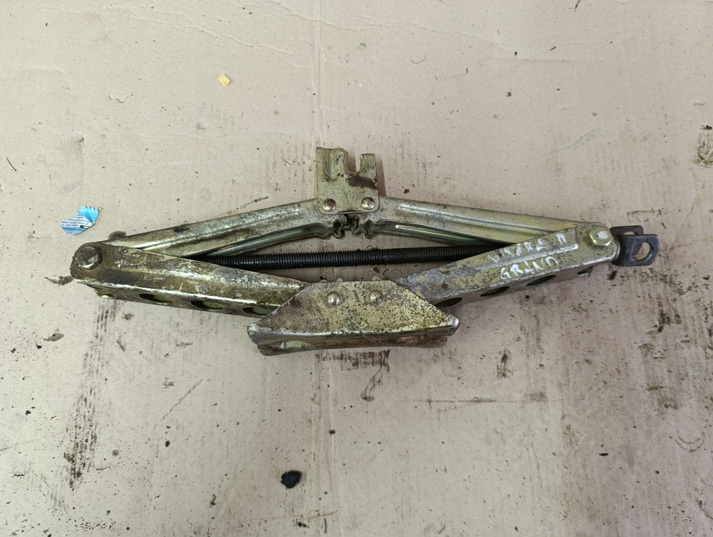 фото №1, Suzuki grand vitara ii домкрат підйомник