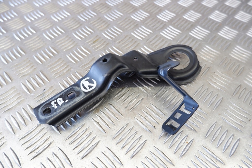 фото №7, Кронштейн передній правого крила bmw x1 f48 7355992 2.0l дизель