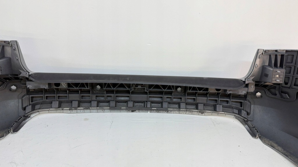 Audi a4 b7 8e0 04-07 kombi бампер задний задняя 8e9807511j в Украине