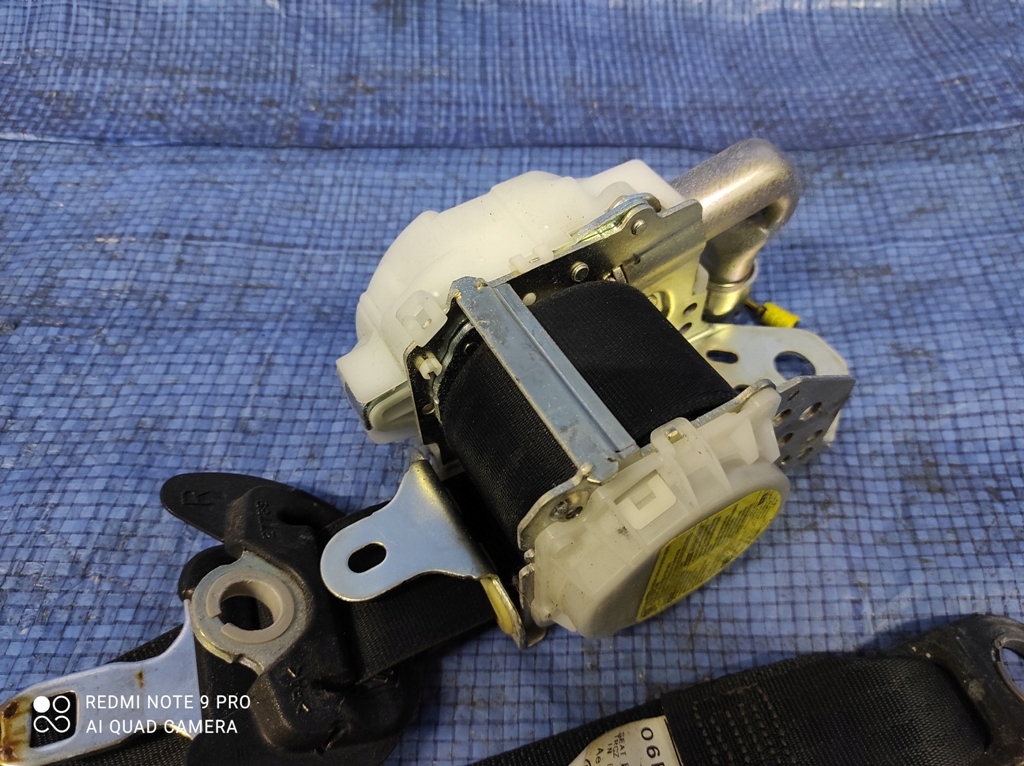 фото №2, Toyota avensis iii t27 pas безопасности правый