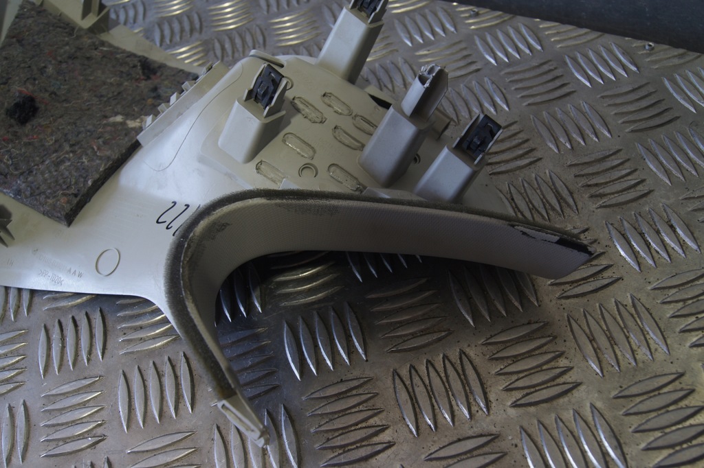 фото №12, Захист обшивка стійка fiesta mk7 лівий задня