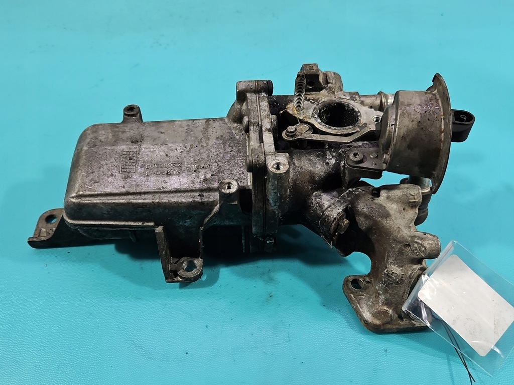 фото №9, Радиатор выхлопных газов renault master iii 10-24 147353981r 2.3 dci