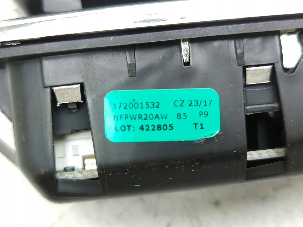 фото №9, Peugeot 308 2017 комплект лампа потолочный задняя