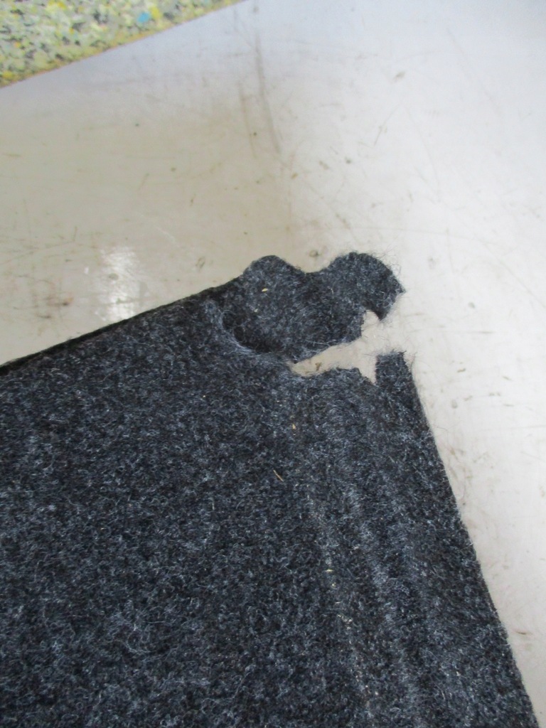 фото №4, Fiat linea оббивка обшивка багажника лівий