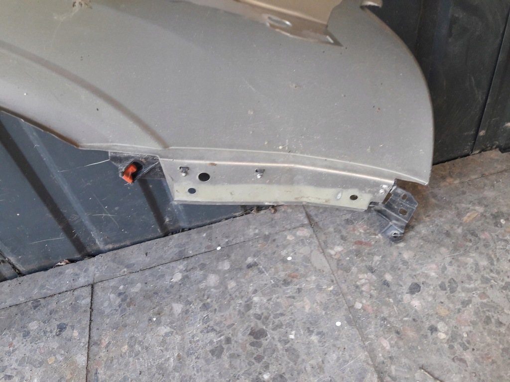 фото №13, Крила лівий перед vectra c signum золотий