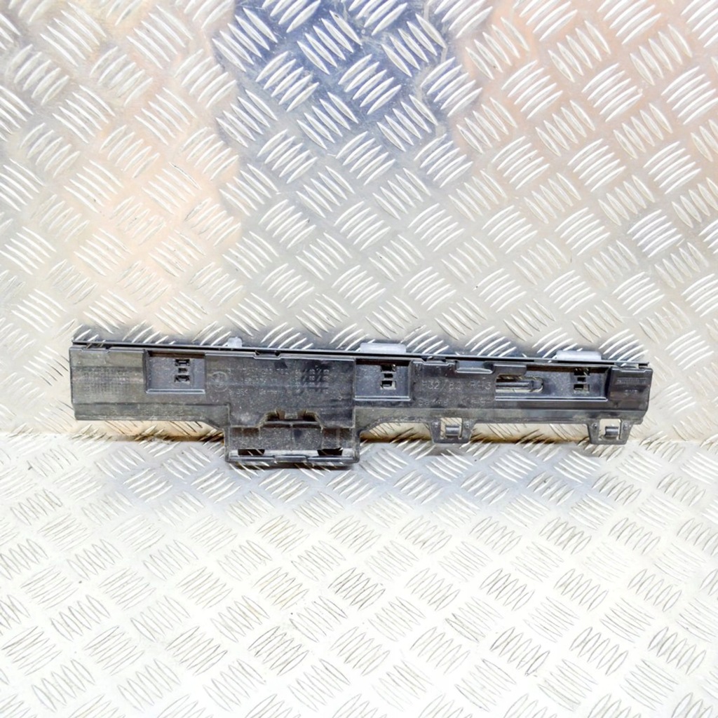 фото №1, Bmw 4 f32 f33 2016 напрямна накладки порога