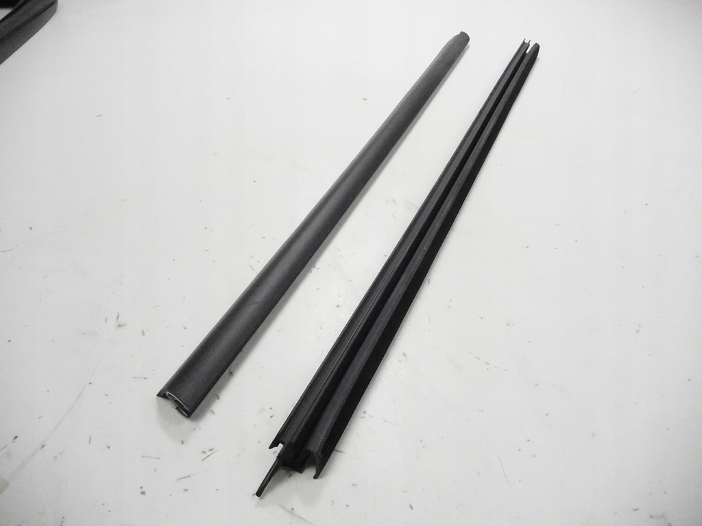 фото №6, Прокладка стекло левый перед renault clio 7701205828