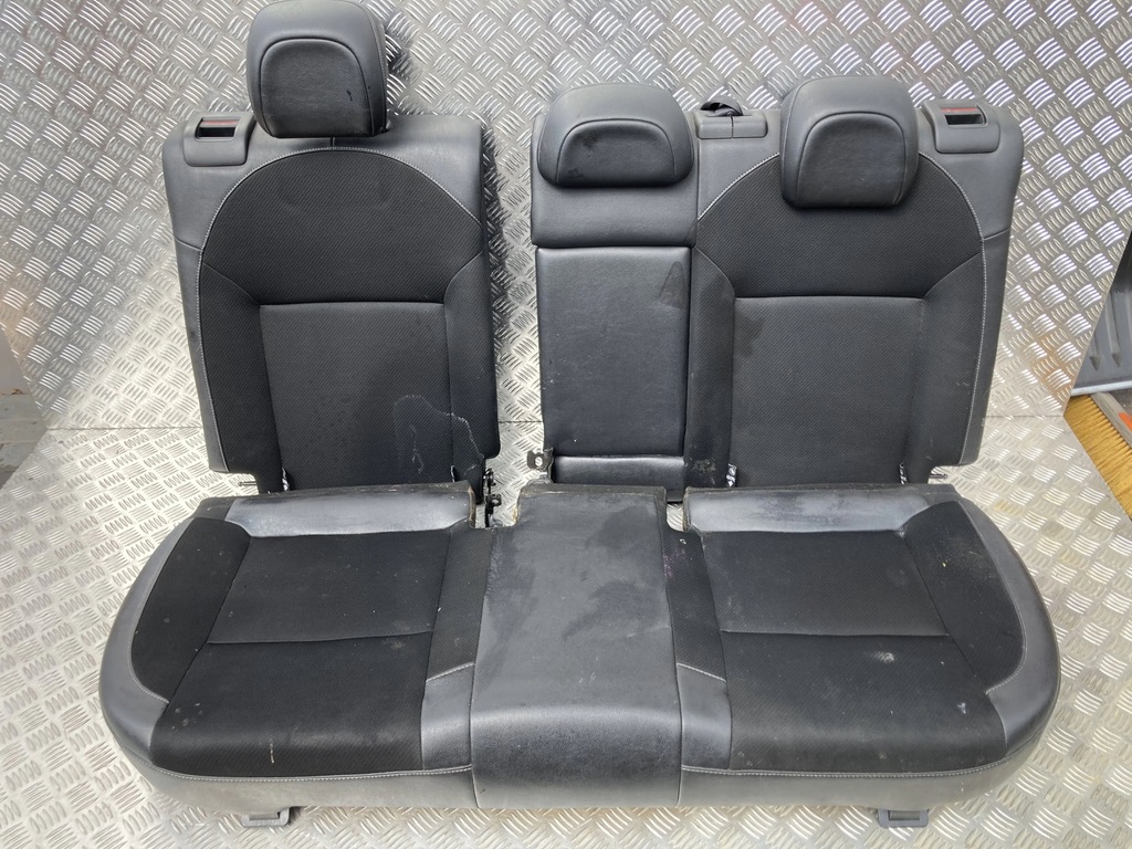 фото №1, Заднее сиденье задняя ремни citroen ds4 10-