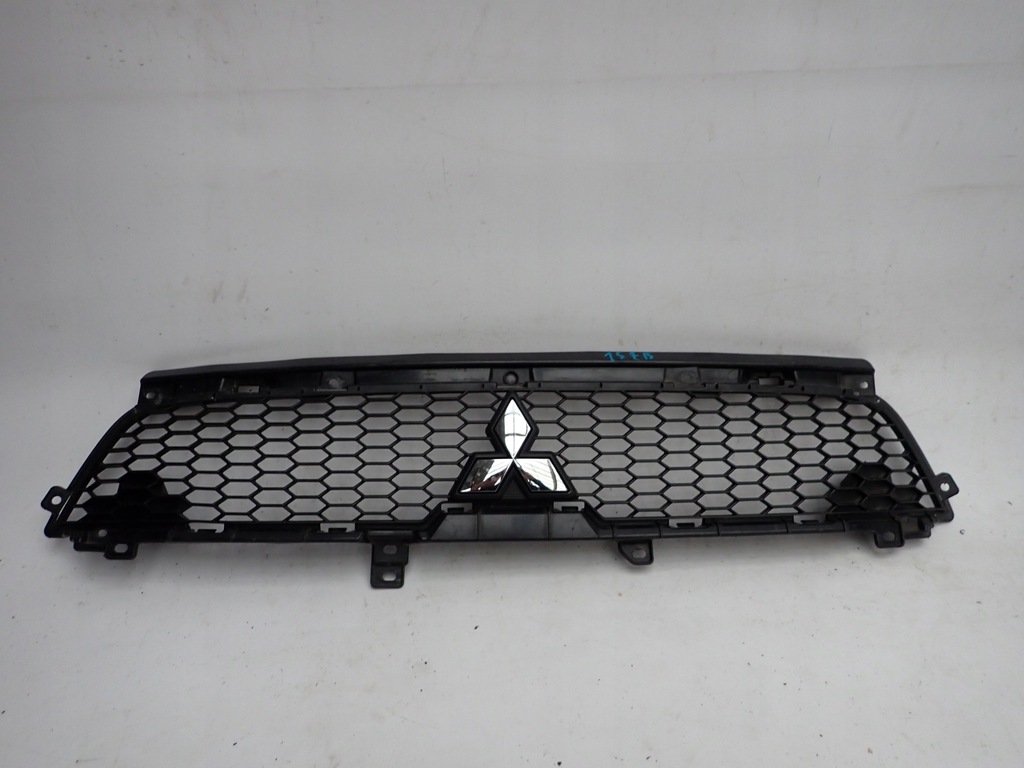 фото №1, Mitsubishi outlander ii lift 10- решётка радиатора решётка радиатора радиатора