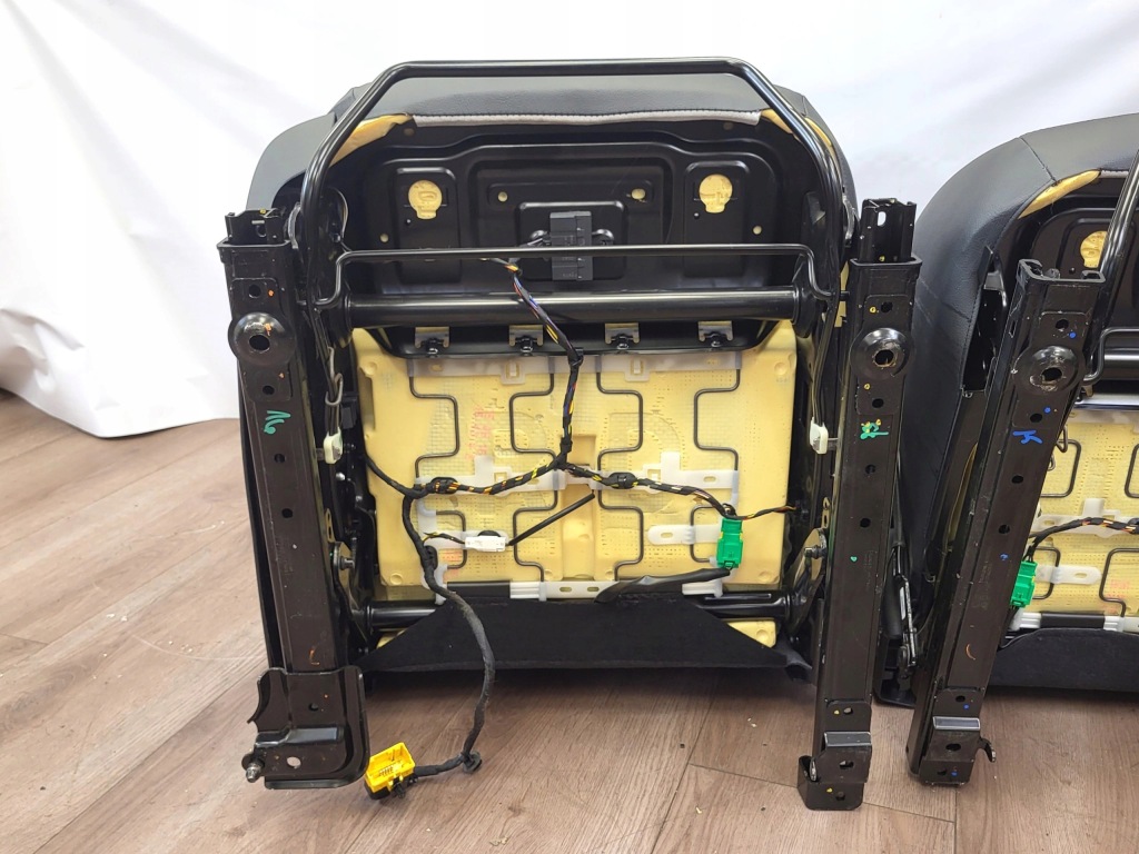 фото №12, Сиденья заднее сиденье комплект подогрев peugeot 3008 i 2016r 1.2 thp kwed