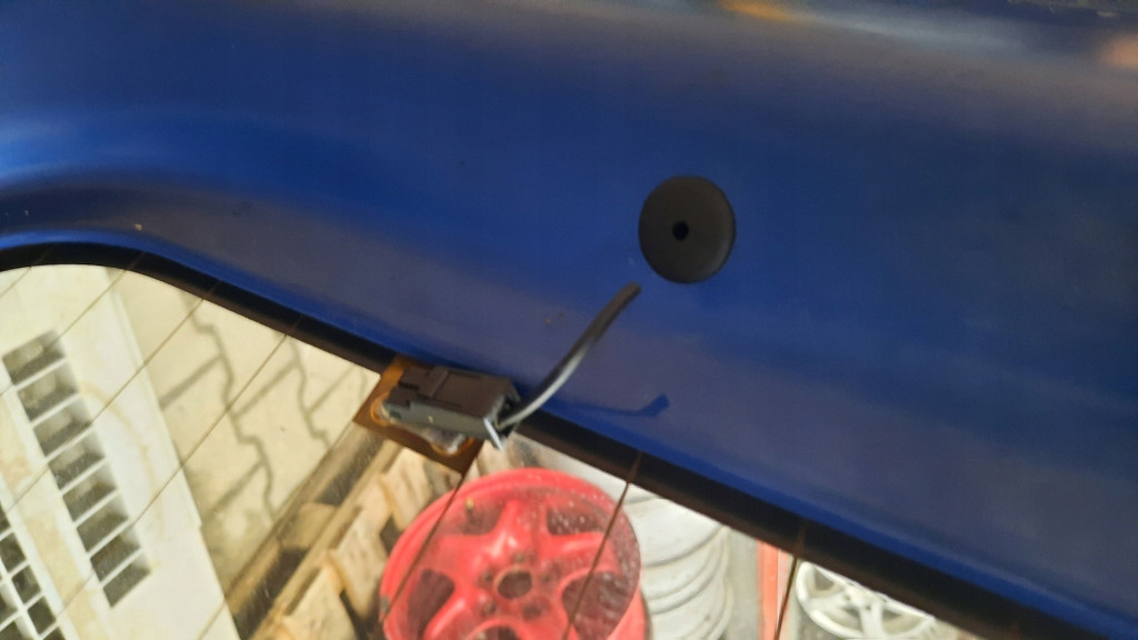 фото №3, Скло задня задня mazda demio 03r