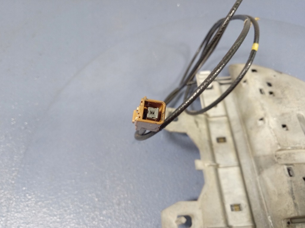 фото №4, Volvo xc90 i 02- антенна радио 8633699