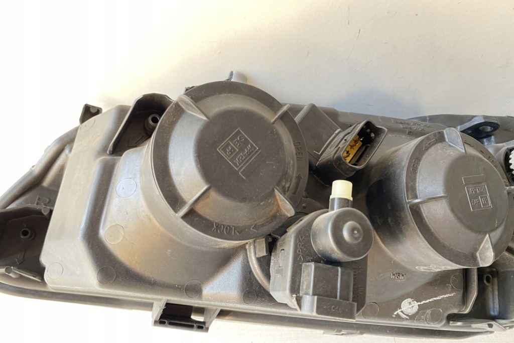 фото №8, Лампа права передня nissan almera ii хетчбек n16 10016391 1.5l дизель