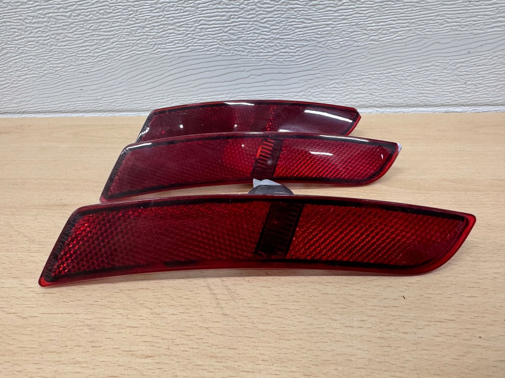 фото №1, Габаритний ліхтар задня правий chevrolet camaro 2016+