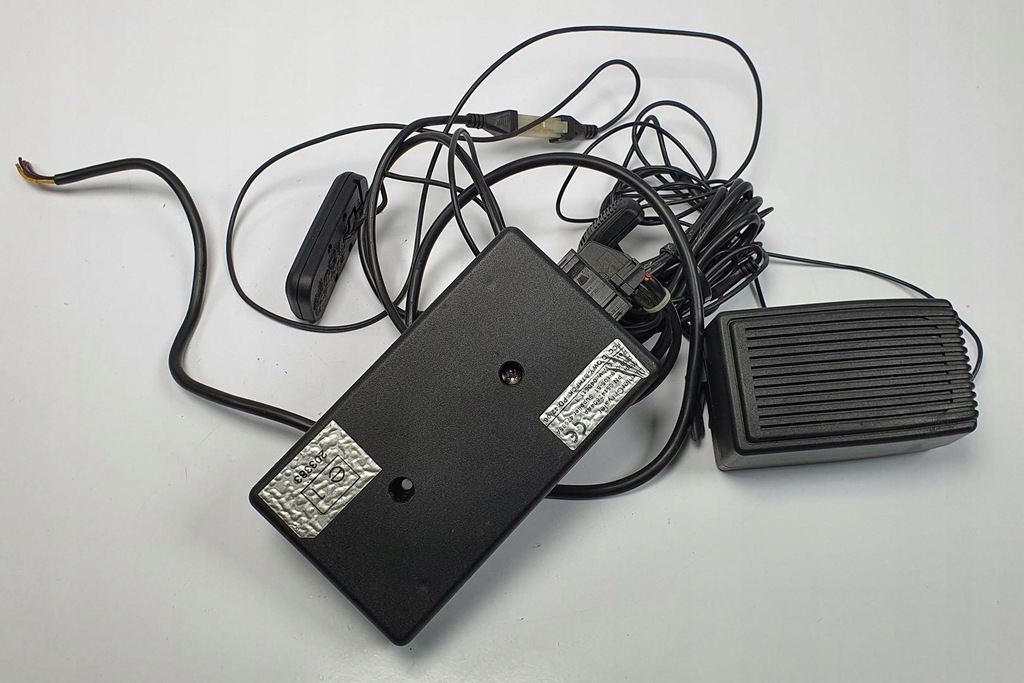 фото №5, Набор громкоговоритель jeep cherokee wh 05142604aa