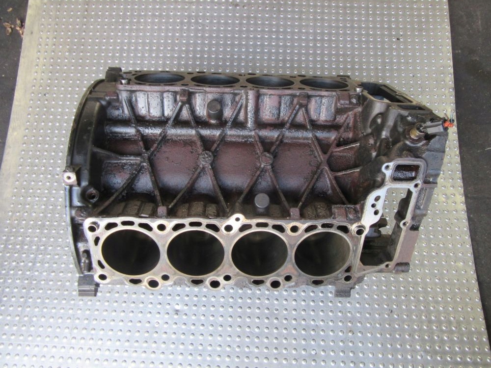 фото №1, Dodge durango i 4.7i 2001 блок двигуна