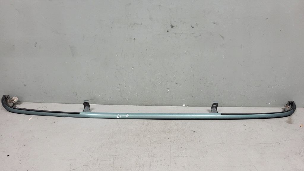 фото №1, Молдинг pod лампы перед renault 19