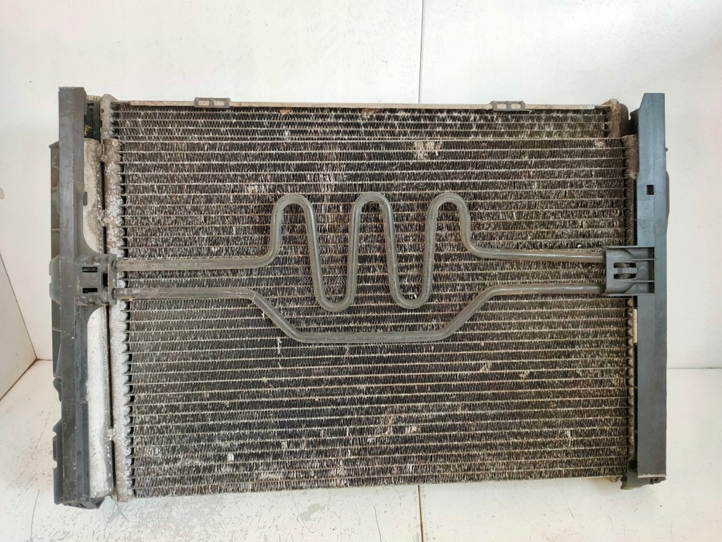 фото №1, Радиатор комплект радиатор bmw e90 2,0 d