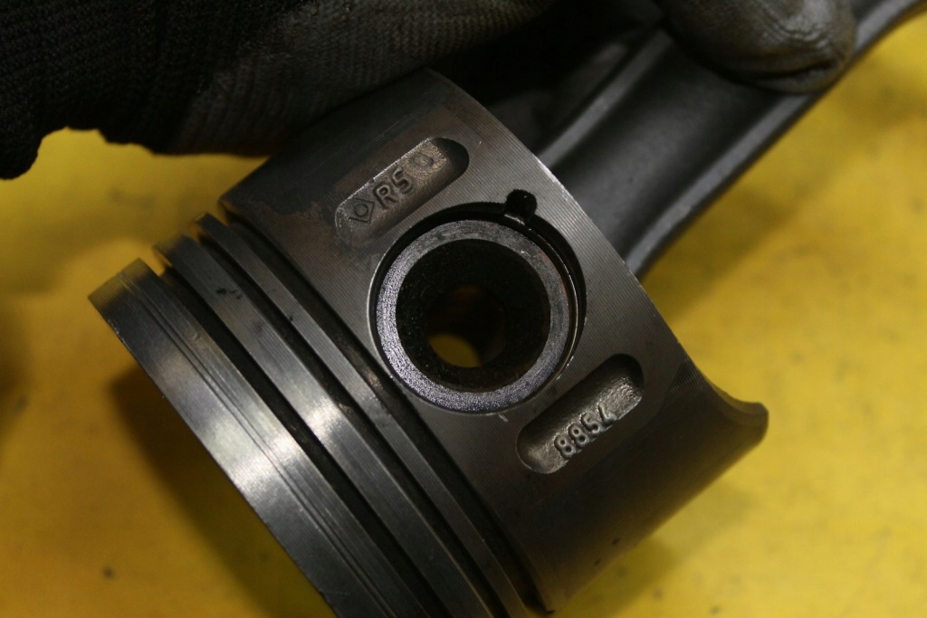 фото №7, Поршень шатун шатун w203 2.2 cdi 646.693