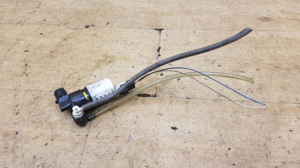 Купить Помпа омывателя peugeot 807