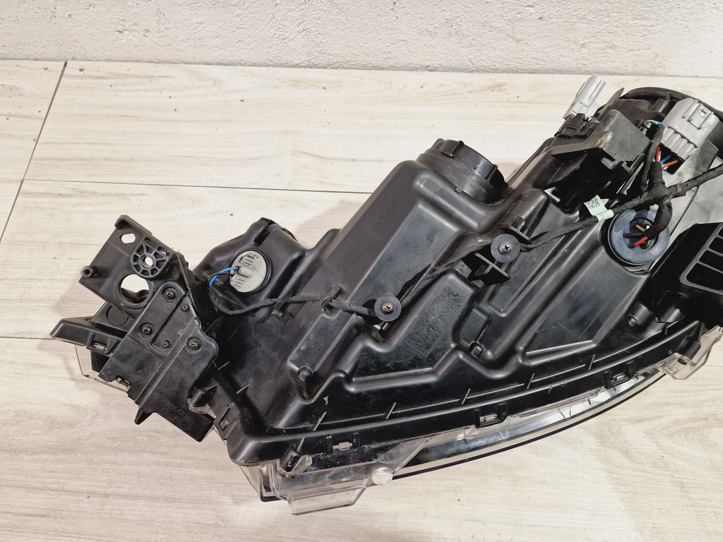 фото №11, Mitsubishi outlander iii lift лампа правая led