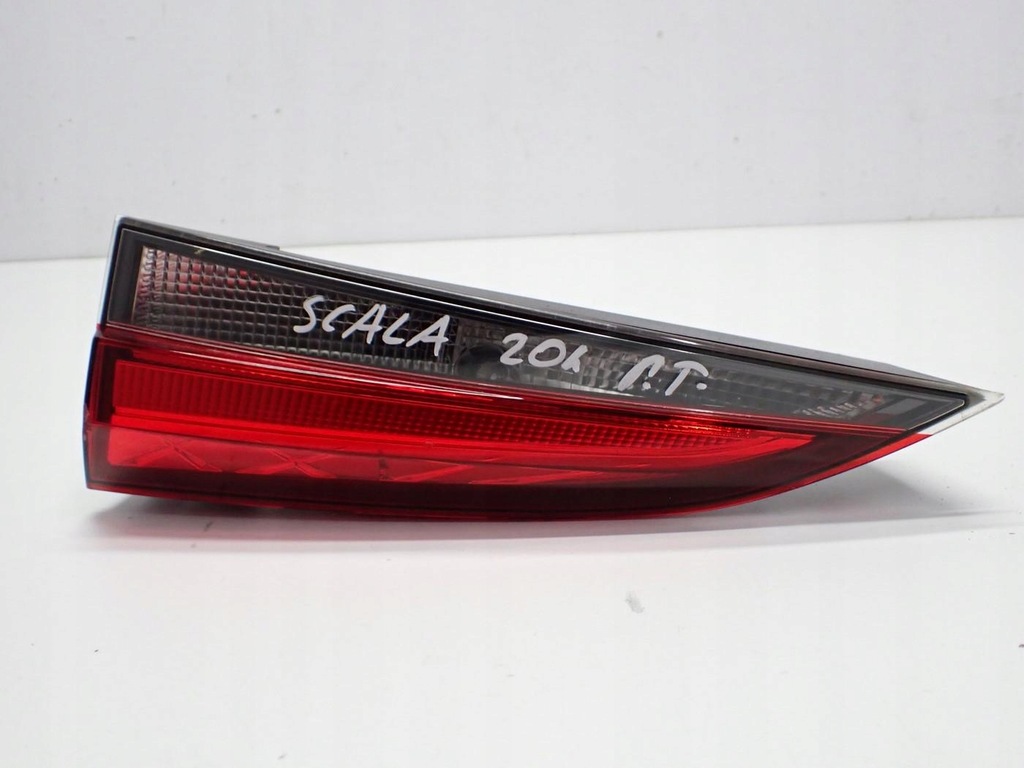 фото №1, Лампа правый задняя w крышка led europa оригинал skoda scala 20r