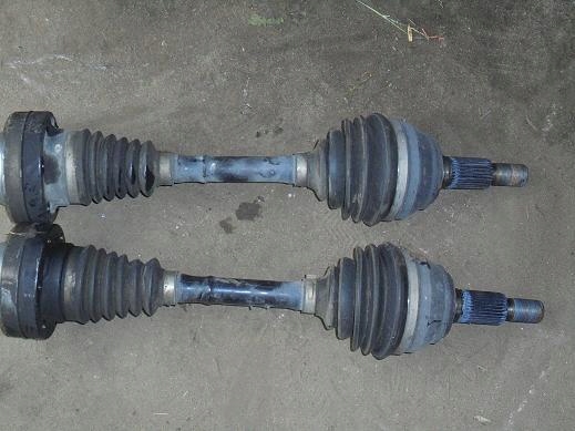 фото №1, Vw touareg 7l 3.0 tdi bks привідний вал привідний вал