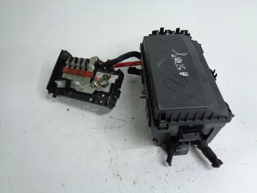 фото №1, Opel astra j коробка запобіжників klema13318784