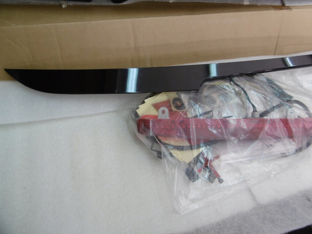 фото №7, Renault fluence - спойлер спойлер, спойлер кришки