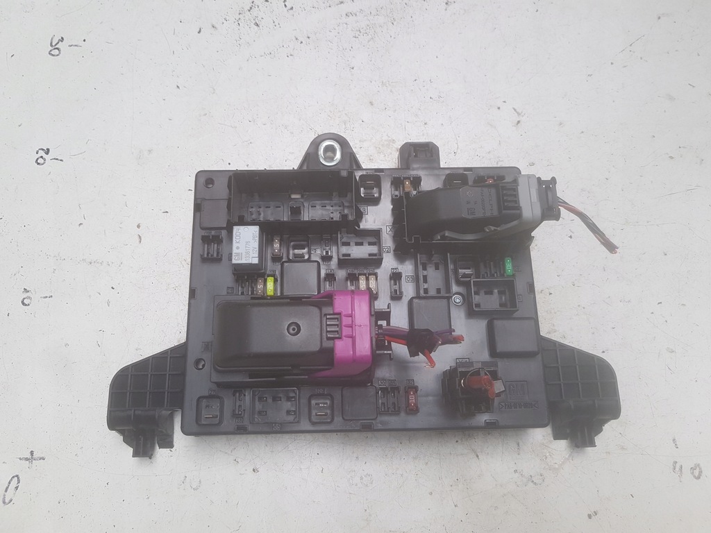 фото №1, Astra iv j lift 1.7 cdti коробка запобіжників