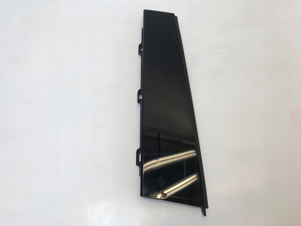 фото №1, Audi a3 8y 2021 молдинг накладка дверь правый задняя