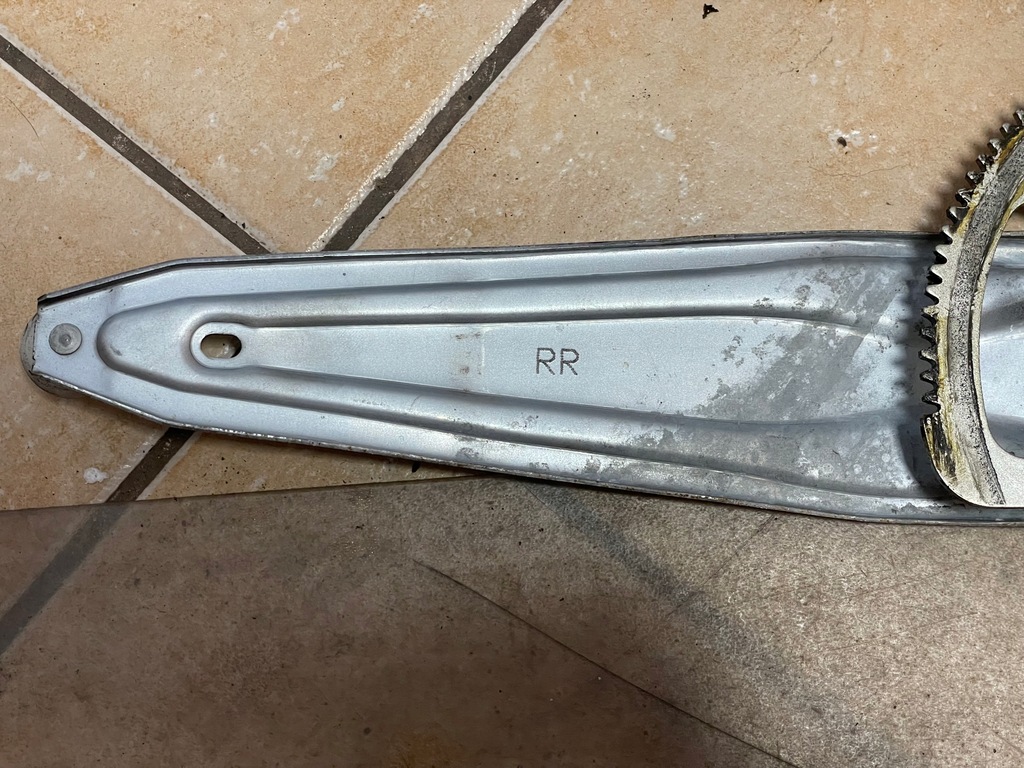 фото №6, Toyota verso 99- подъемник стекло правый перед правый