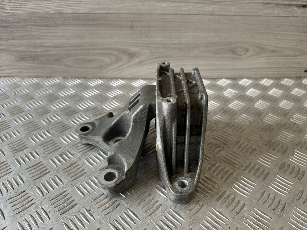 фото №11, Chevrolet equinox iii 18- usa 2.0 кронштейн подушка двигуна коробки 84154796