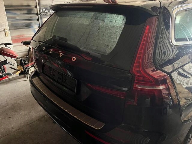 фото №1, Volvo v60 ii бампер задний 4 pdc 019